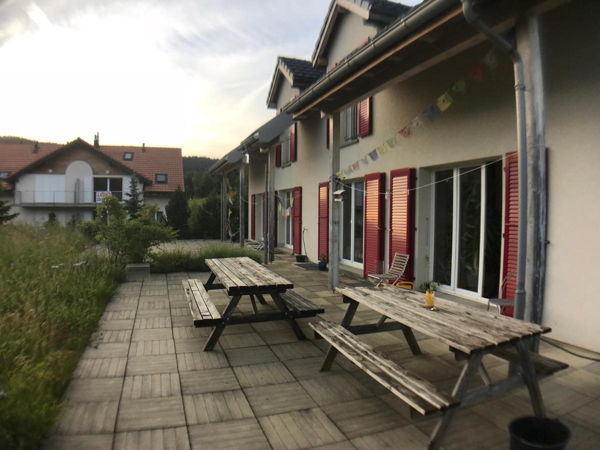 Hotel Centre Viayoga Saint-Cergue Esterno foto